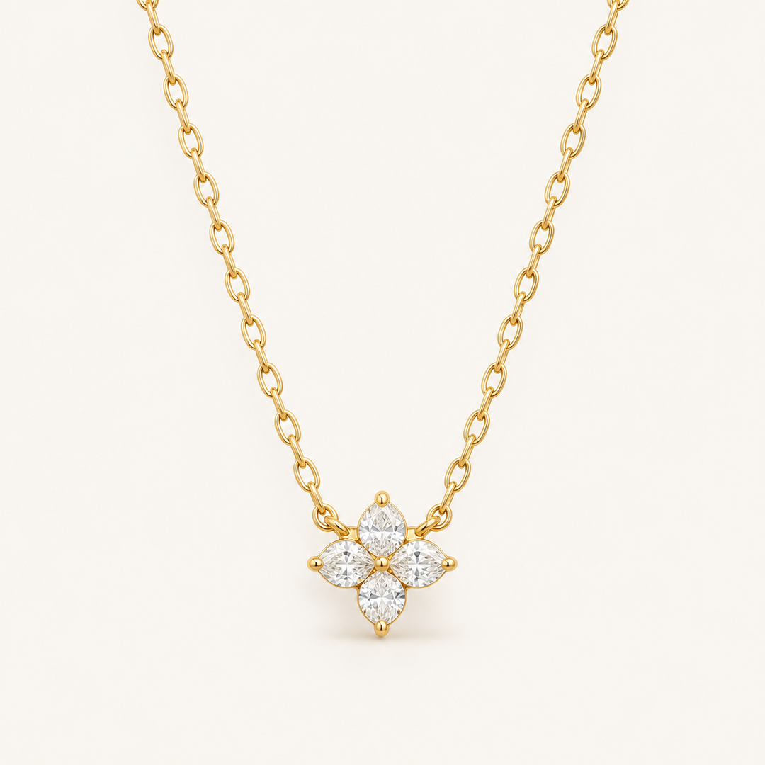Colar com Pendente Floral