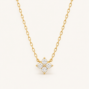 Colar com Pendente Floral